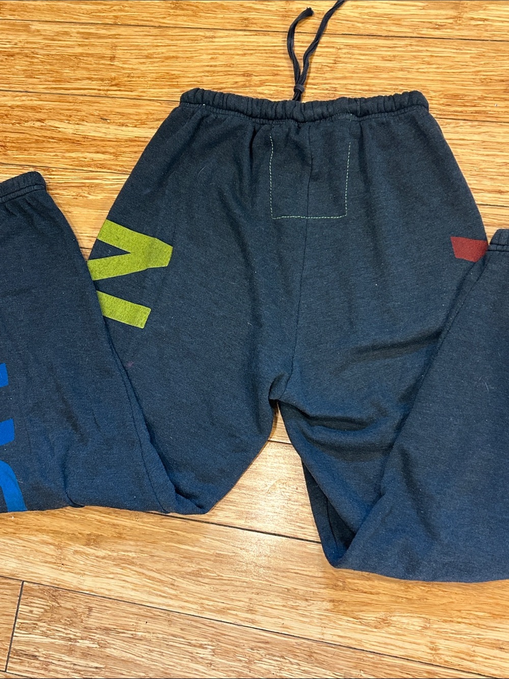 Aviator Nation Charcoal Joggers with Rainbow Logo Women’s XS - Picture 7 of 7